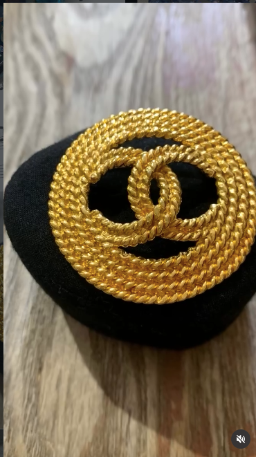 Gold Rope Brooch