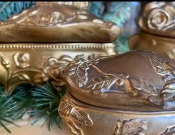 Vintage art and collectibles